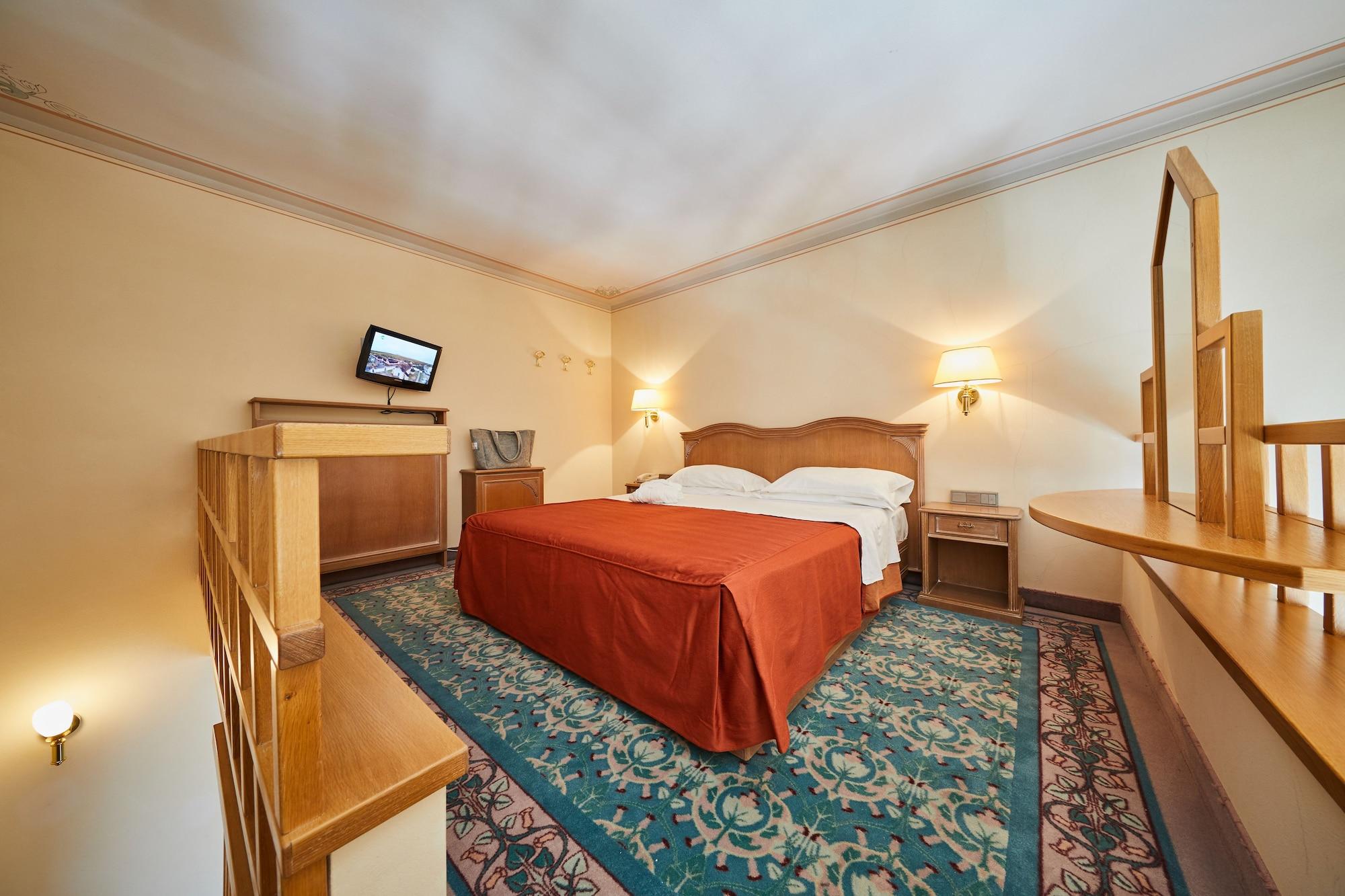 Grand Hotel Imperial Levico Terme Exterior photo